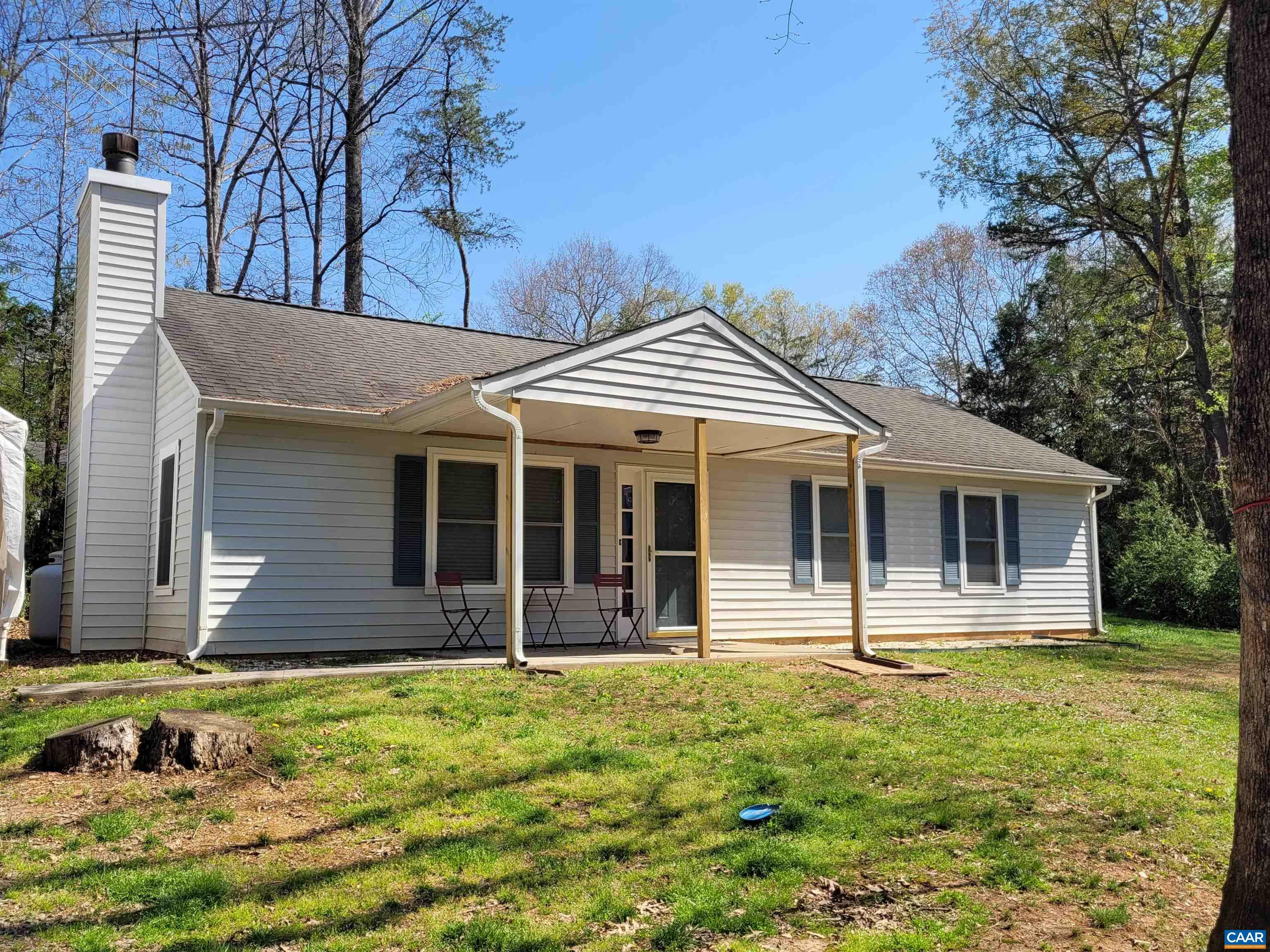 Property Photo: 40 Marigold Rd VA 22968
