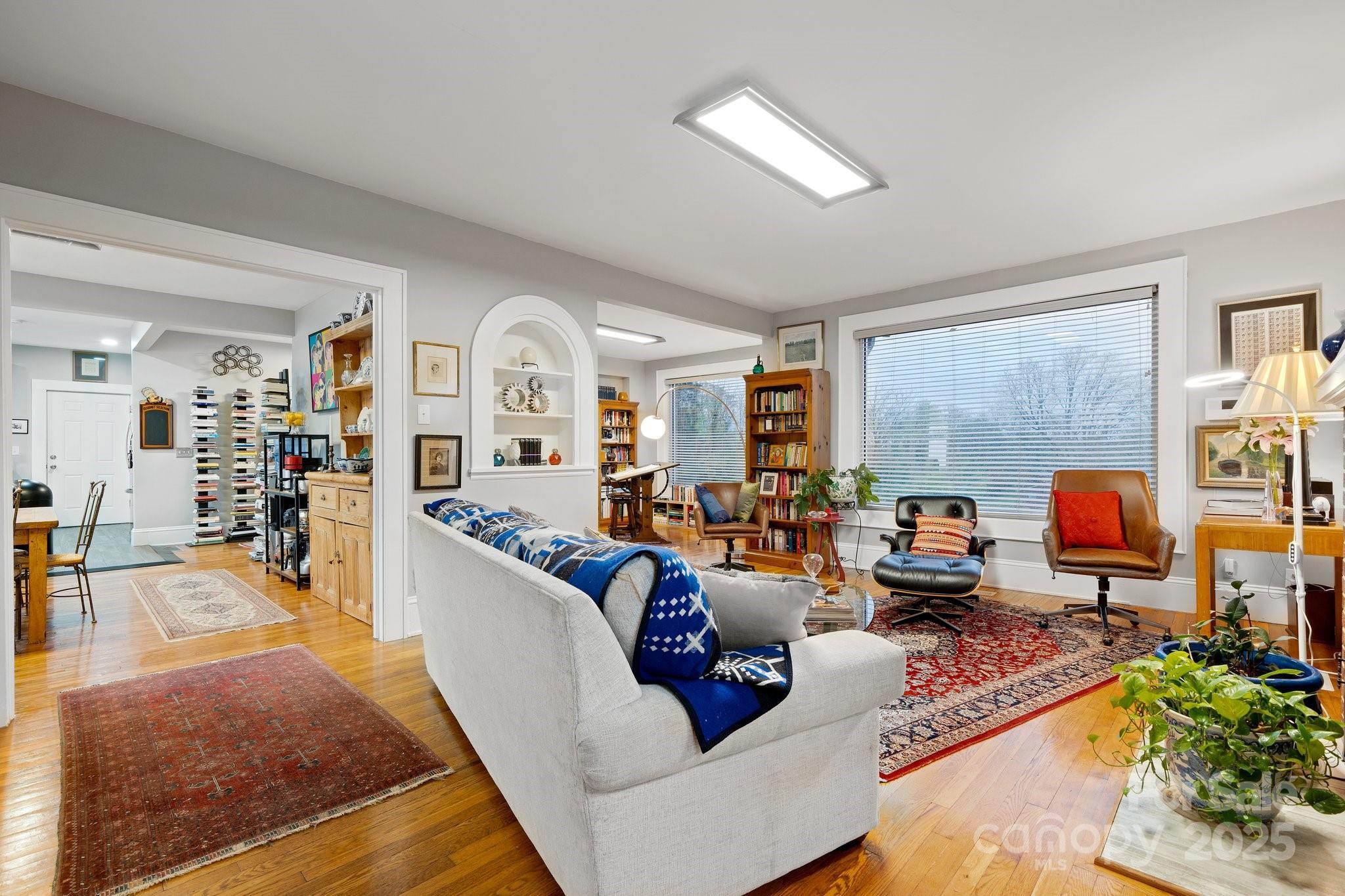 Property Photo: 115 12th Street SW NC 28602
