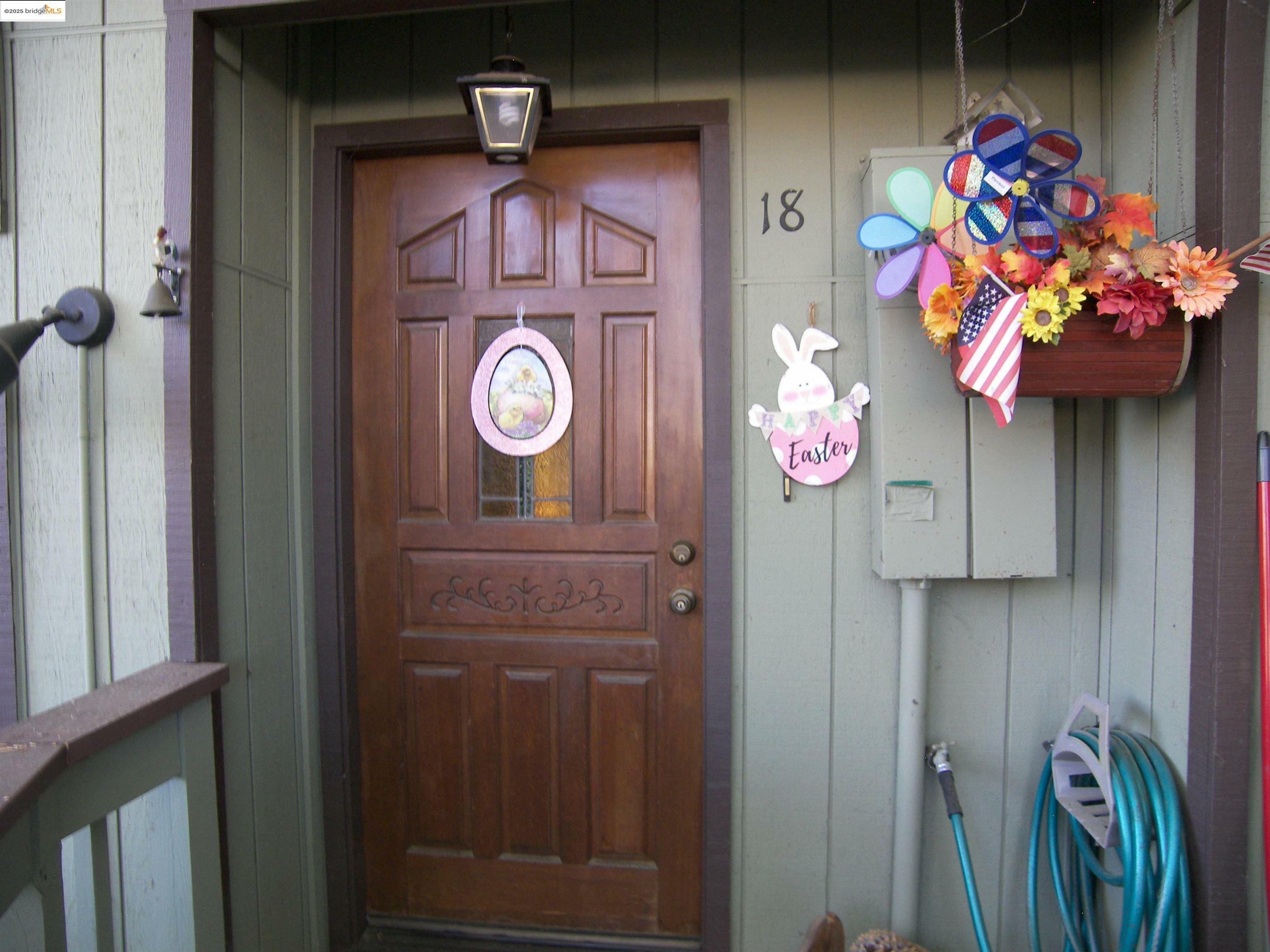 Property Photo: 12729 Junipero Serra Wy CA 95321
