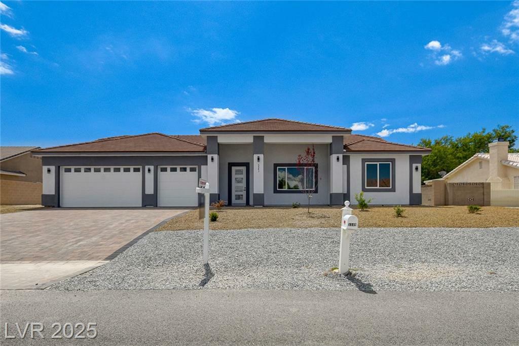 Property Photo: 2110 South Manzanita Drive NV 89048