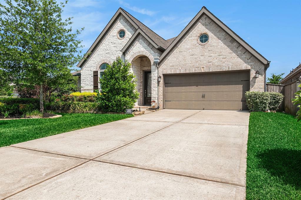 203 Painted Trillium Drive  Conroe TX 77304 photo