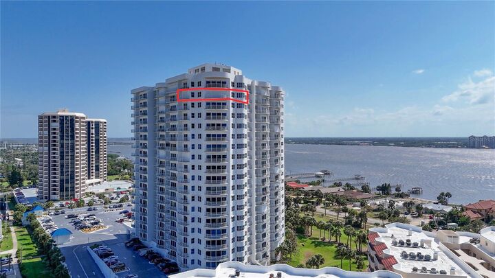 Property Photo:  2 Oceans West Boulevard 2006  FL 32118 