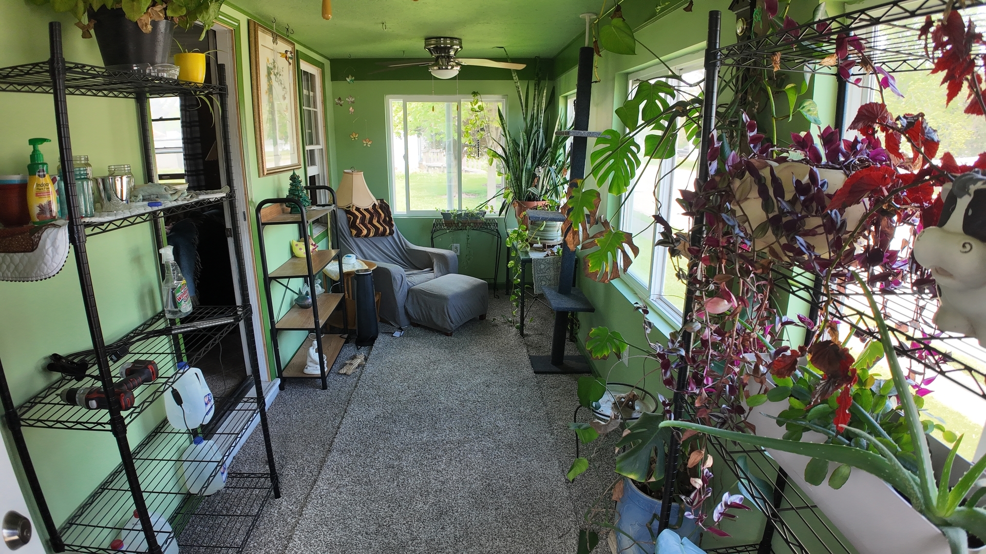 Property Photo: 1408 E Washington Street IL 61727