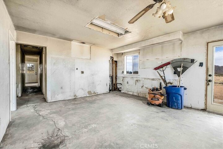 Property Photo:  59724 Stearman Road  CA 92285 