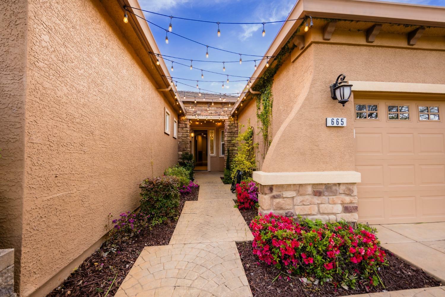 Property Photo: 665 Burlond Court CA 95630