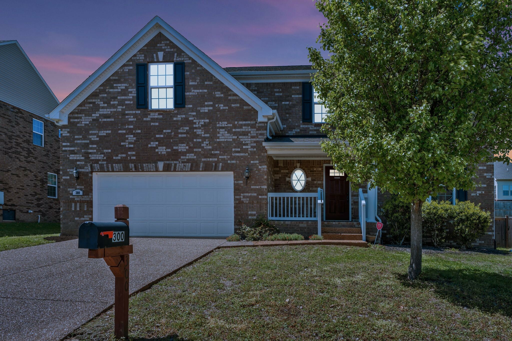 Property Photo: 300 Cobblestone Lndg TN 37122