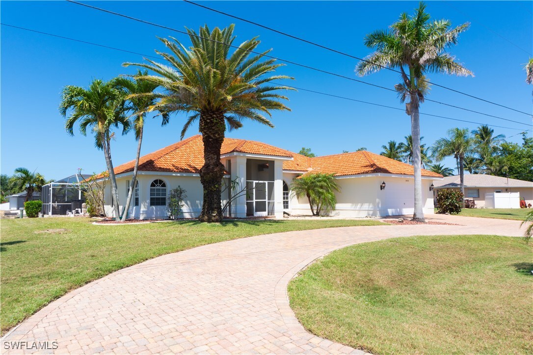 Property Photo: 3406 SE 17th Avenue FL 33904