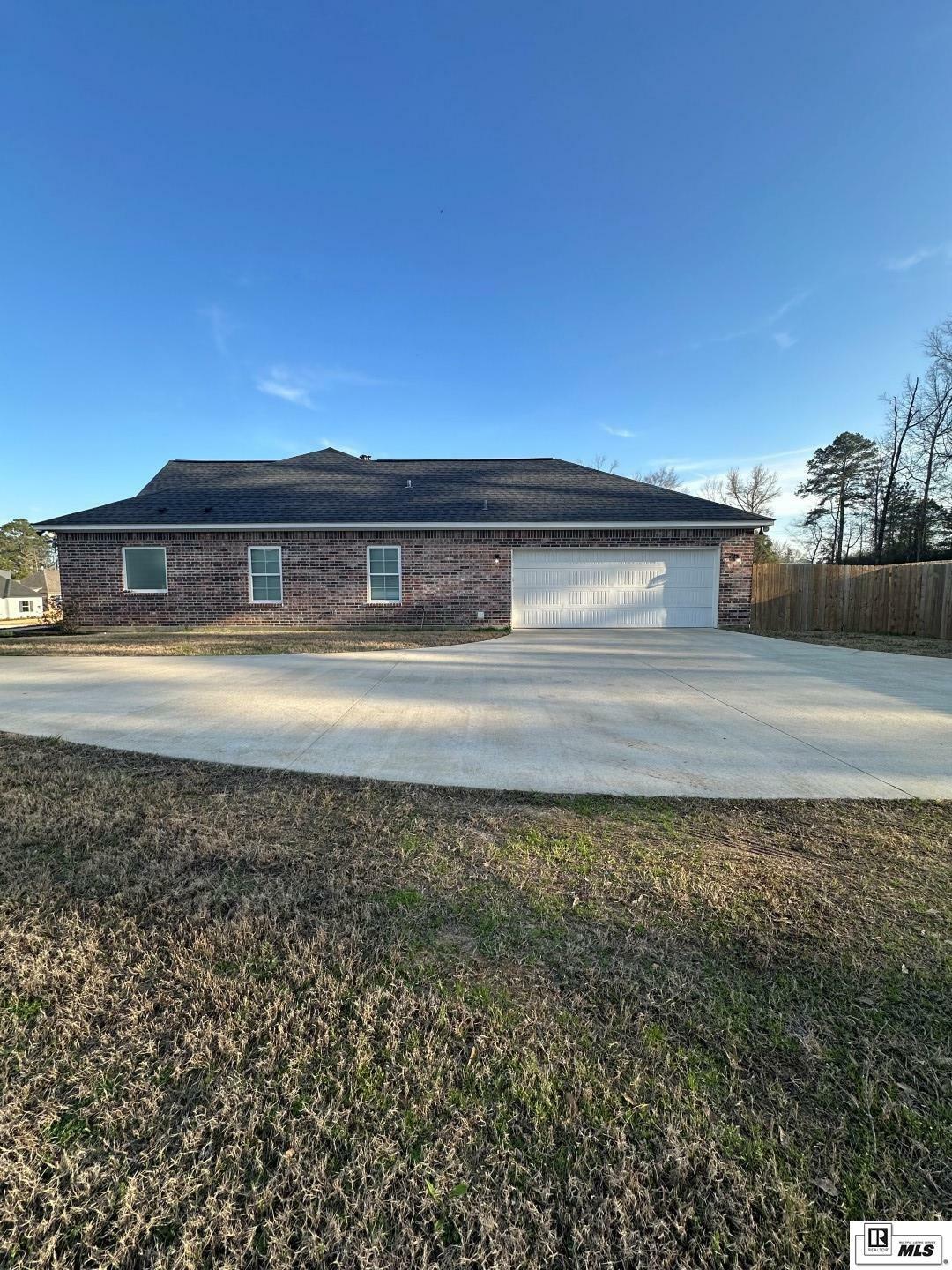 Property Photo: 290 Oak Alley Drive LA 71270