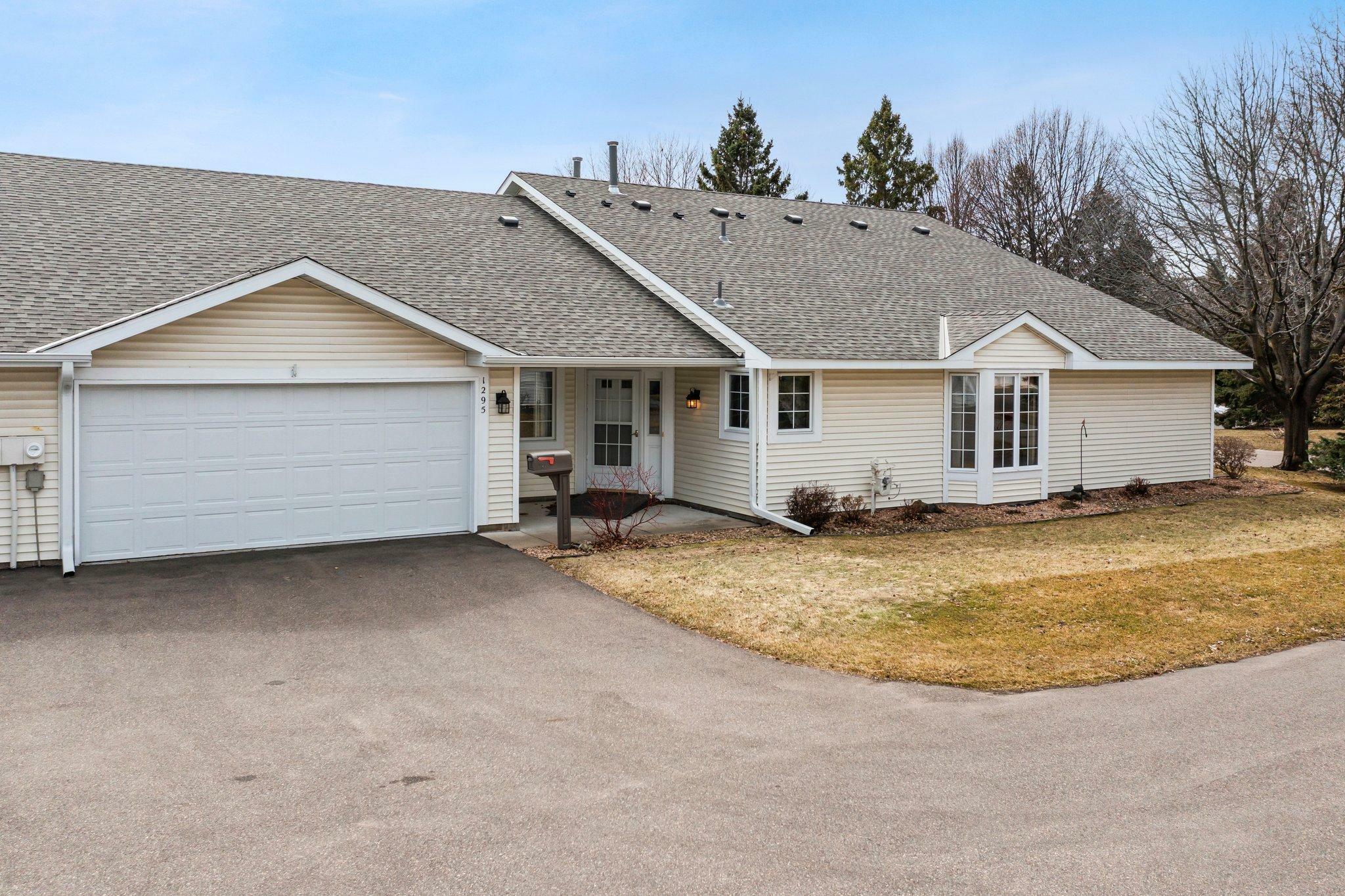 Property Photo: 1295 Hilo Avenue N MN 55128