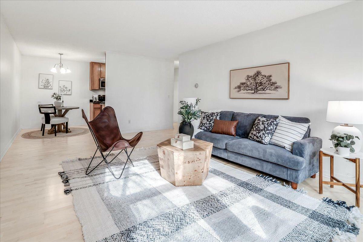 Property Photo: 821 Douglas Avenue 105 MN 55403