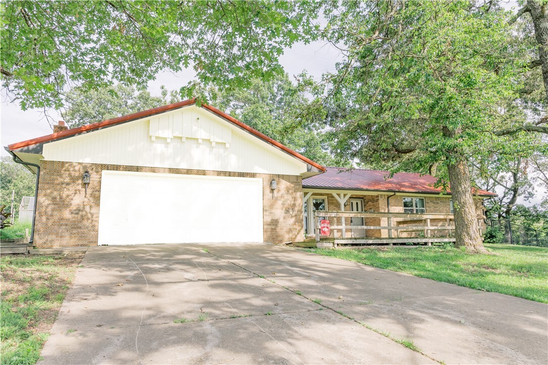 Property Photo: 7178 Highway 412 AR 72738