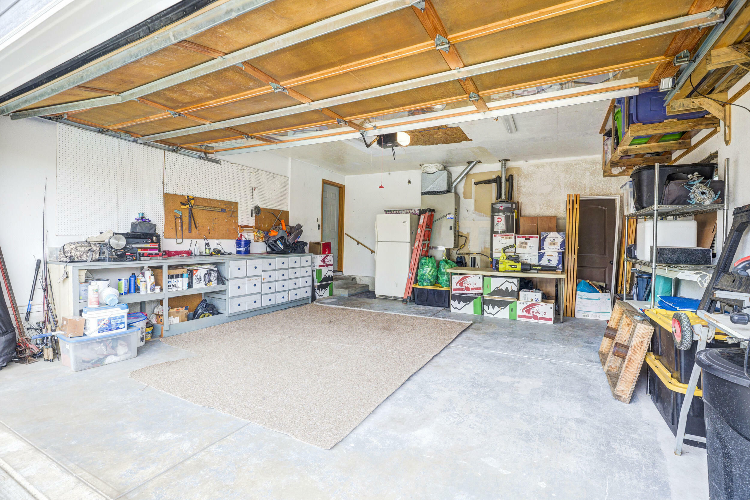 Property Photo: 701 Dane Drive OR 97501