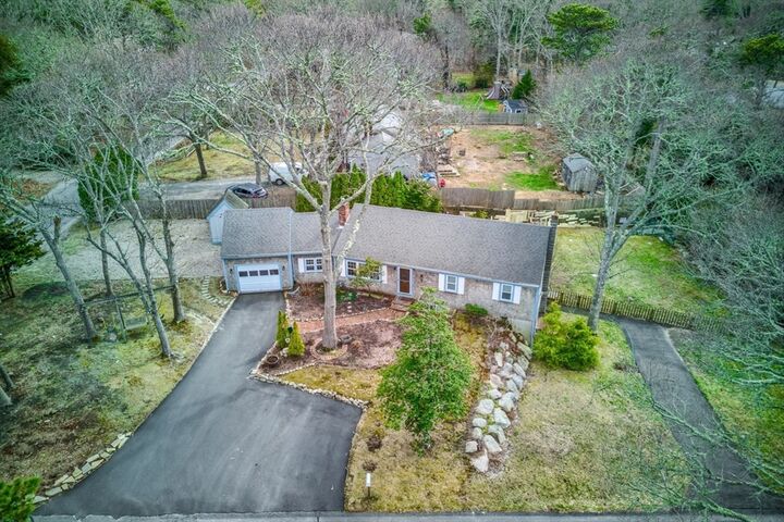 Property Photo:  9 Park Ln  MA 02631 