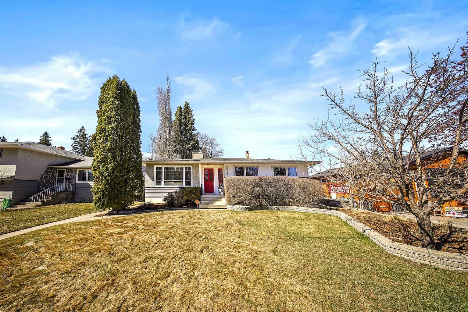 3944 43 Avenue  Red Deer AB T4N 3B9 photo