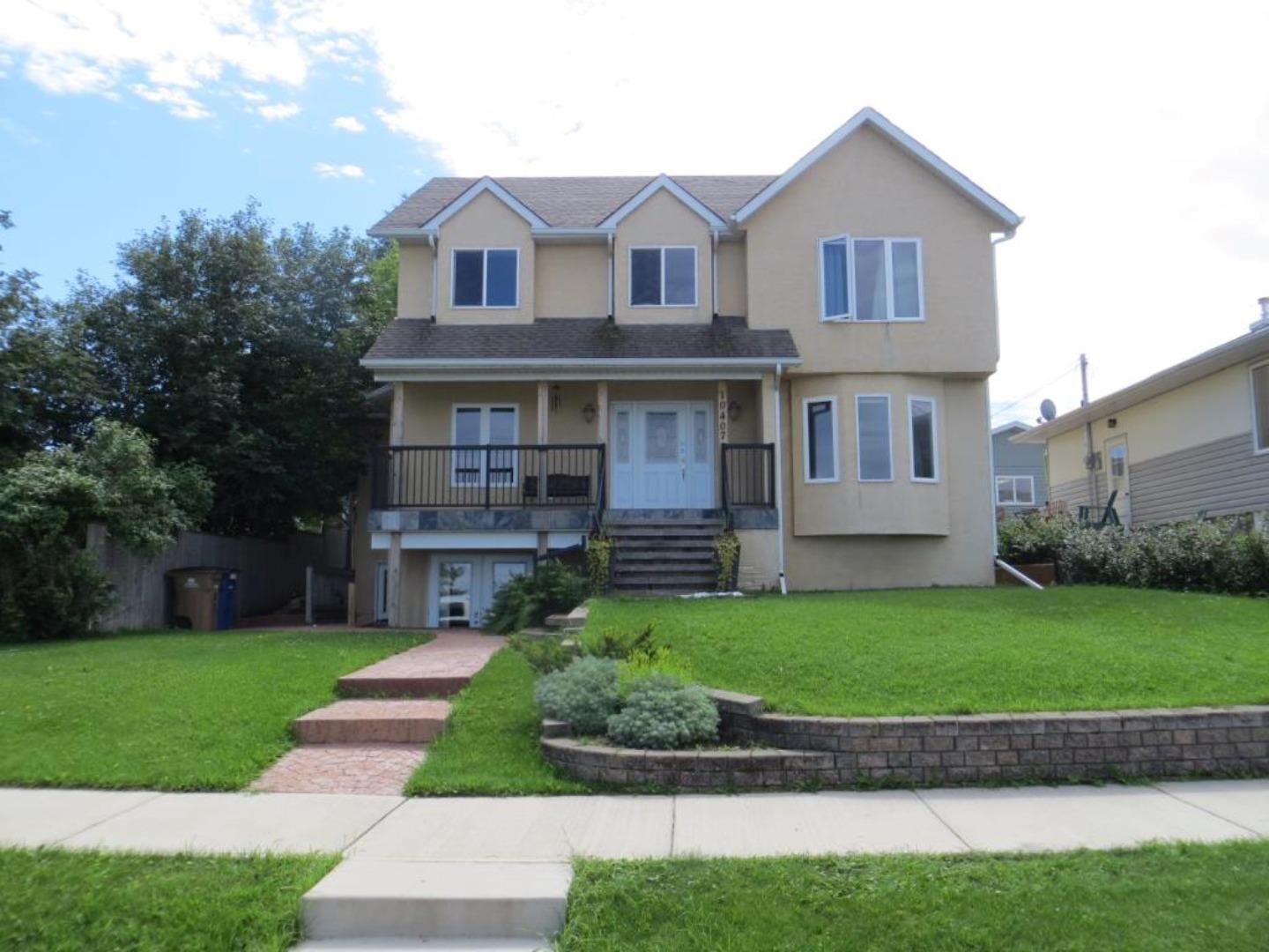 Property Photo: 10407 Churchill Drive AB T0A 2C0