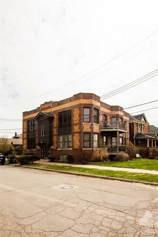 Property Photo: 1545 Selden Street 2W MI 48208