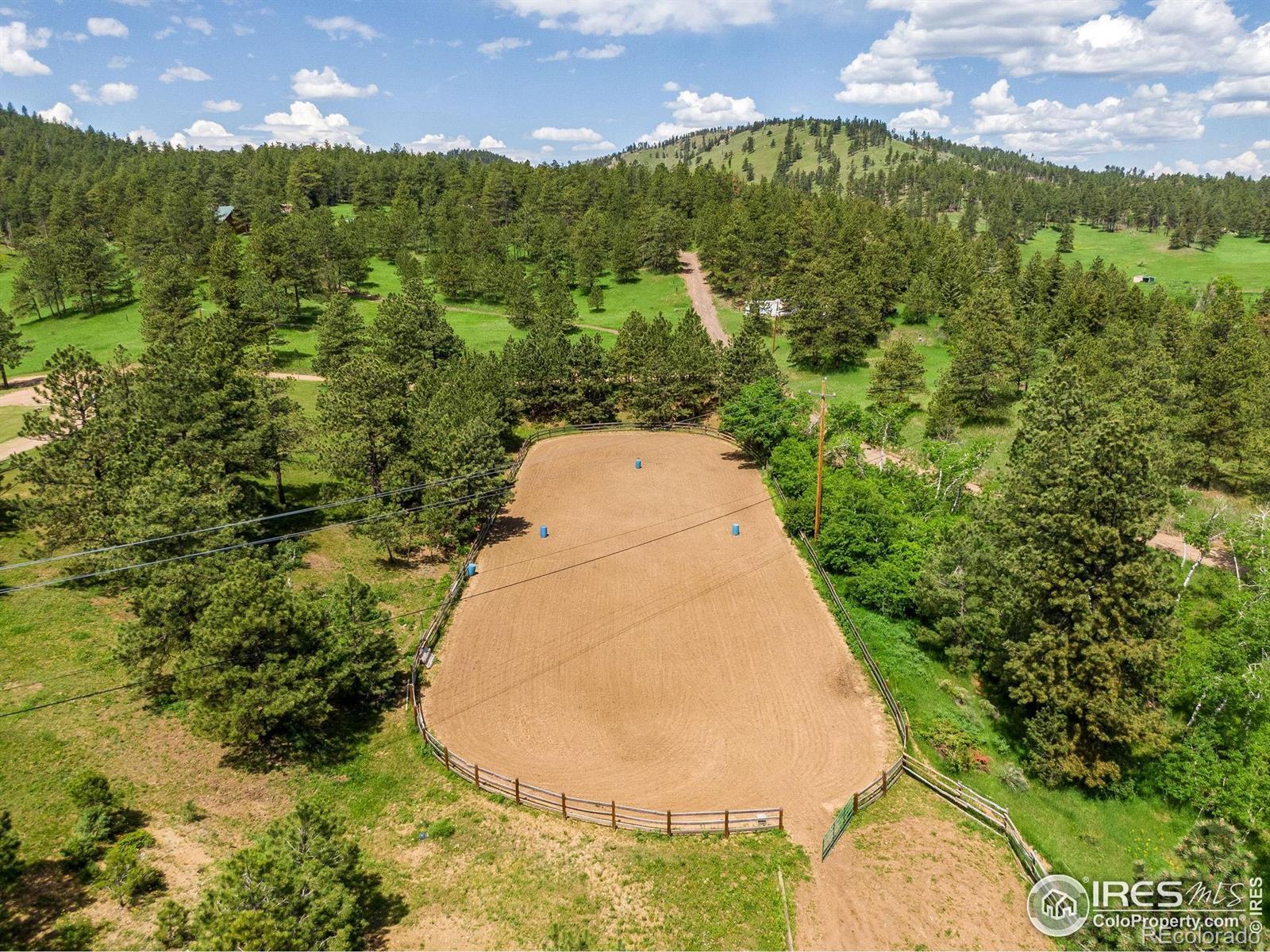 Property Photo: 89 Aspen Leaf Lane CO 80512
