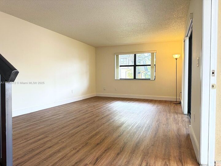 Property Photo: 14240 SW 94th Cir Ln 103-32 FL 33186