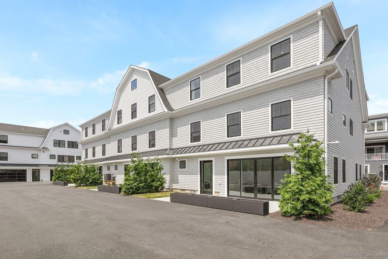 Property Photo: 345 Reef Road B6 CT 06824