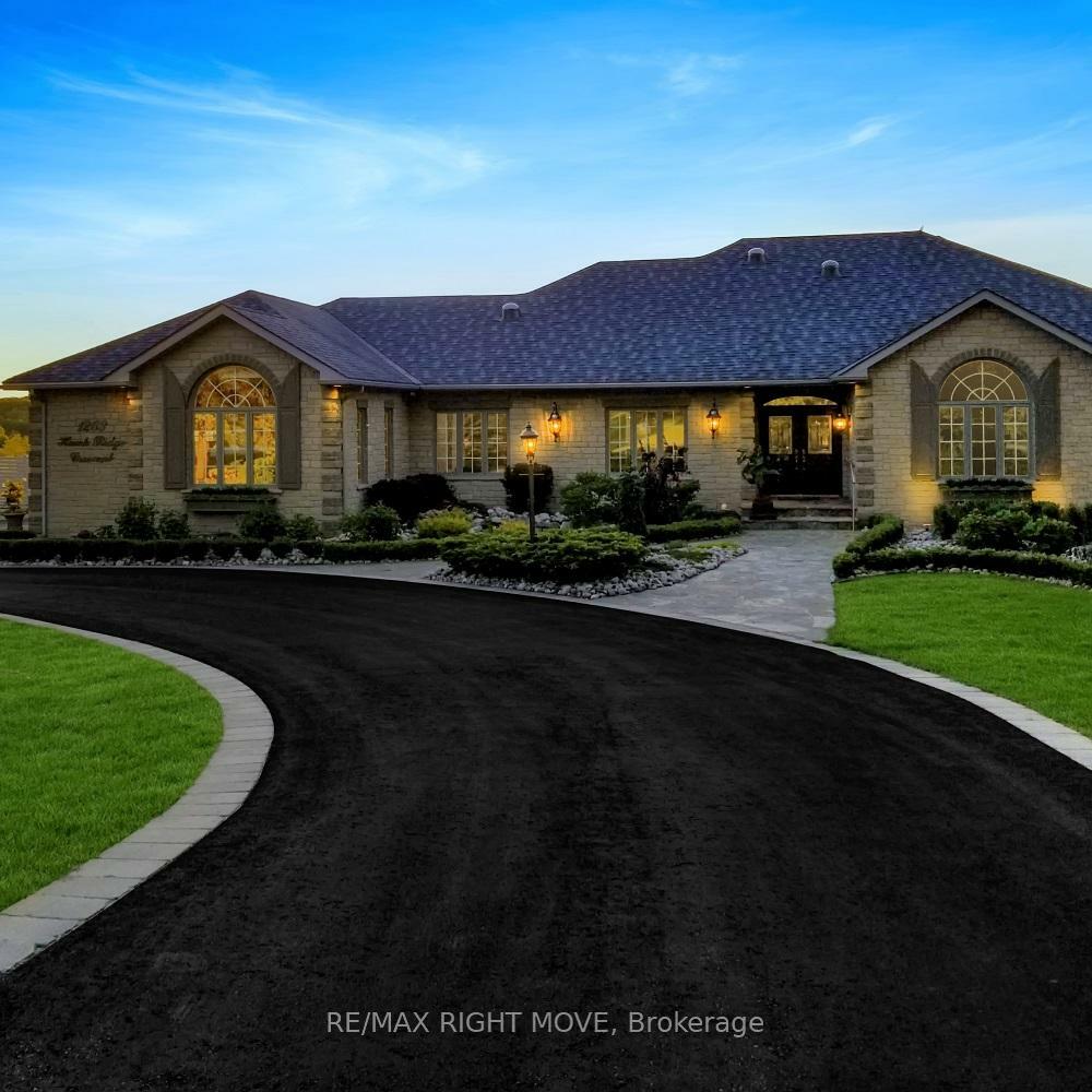 Property Photo: 1263 Hawk Ridge Crescent ON L3V 0Y6