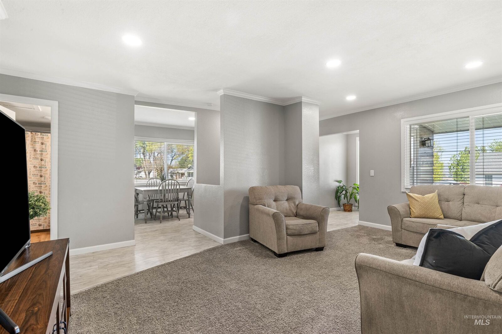 Property Photo: 1924 Cedar Avenue ID 83501