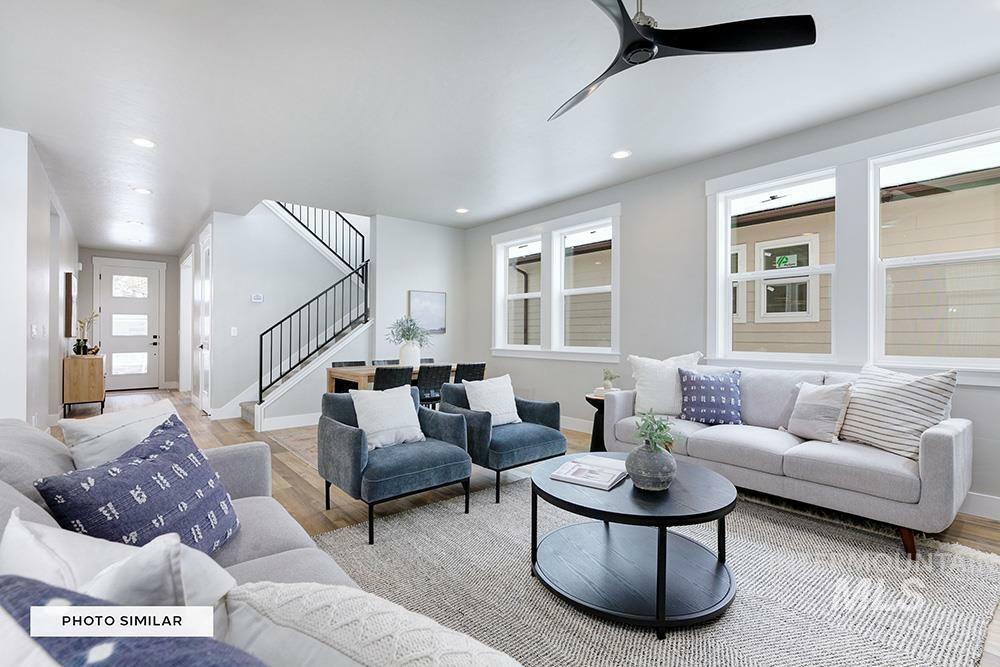 Property Photo: 2141 E Thea Dr ID 83634