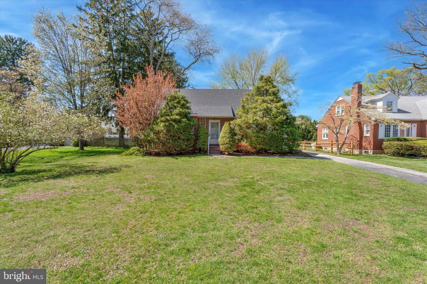 150 Kleyona Avenue  Phoenixville PA 19460 photo