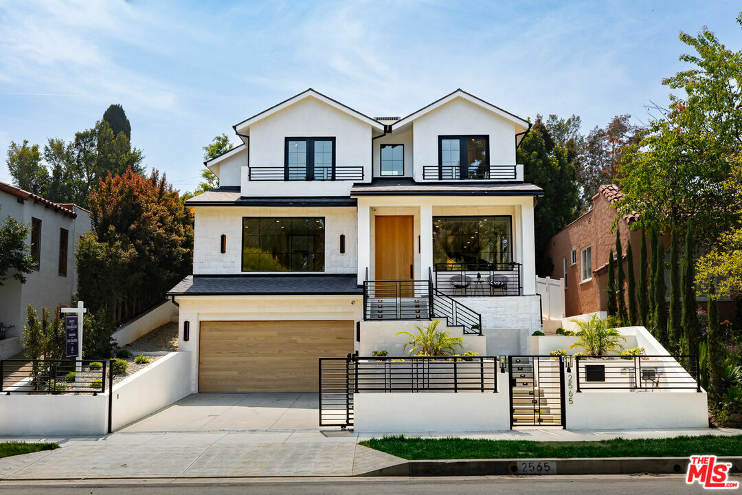 2565 Patricia Ave  Los Angeles CA 90064 photo