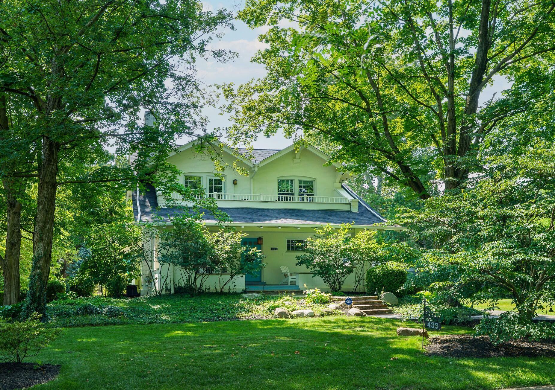 Property Photo:  439 S Parkview Avenue  OH 43209 