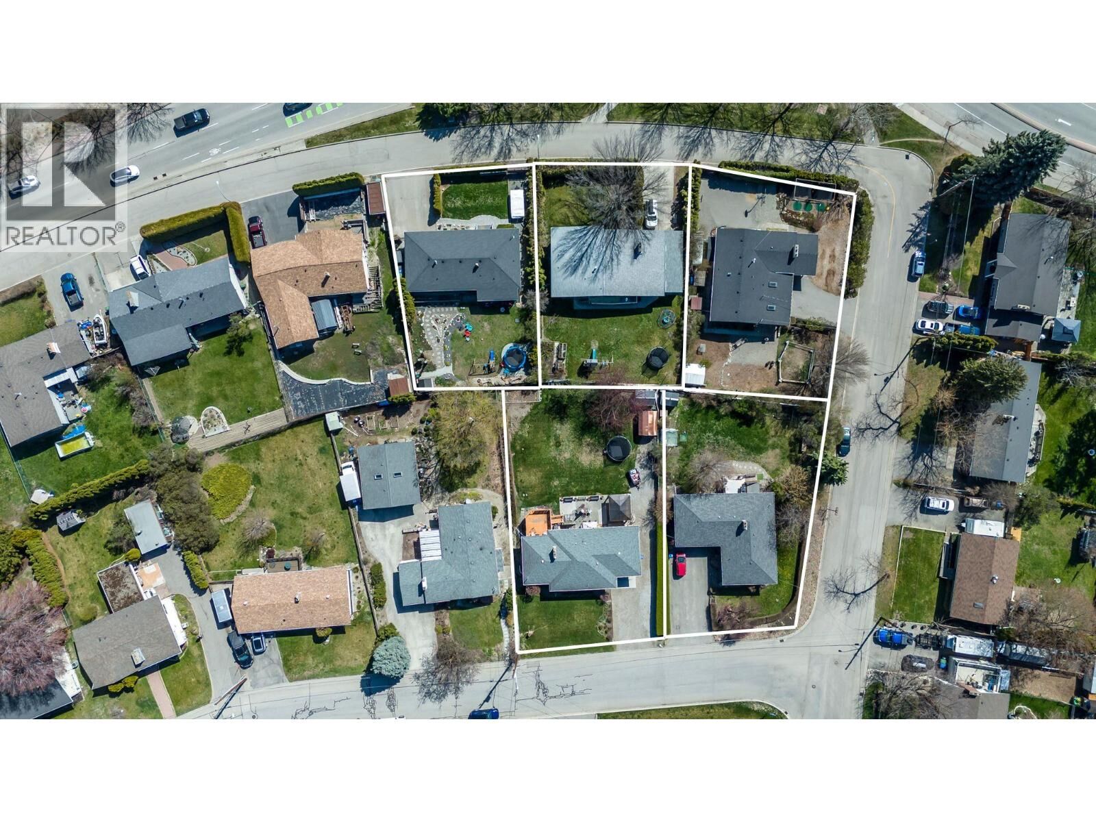 Property Photo:  703 Glenburn Street  BC V1Y 4G4 