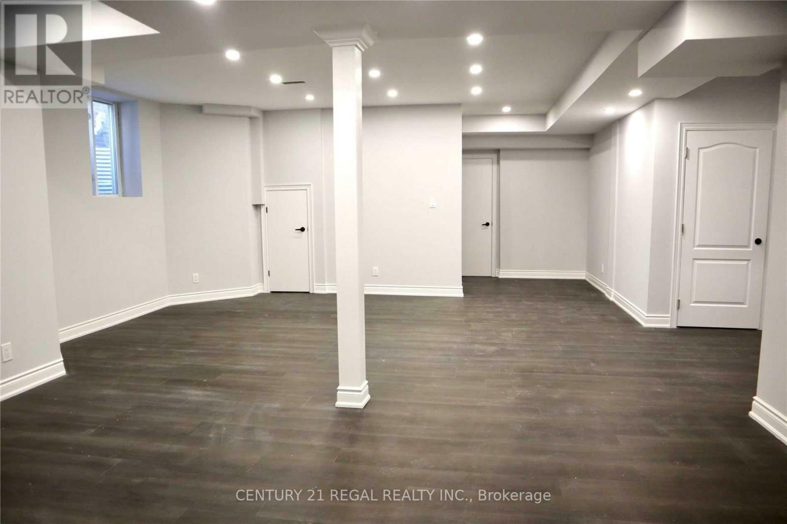 Property Photo: 121 Appleyard Avenue ON L4H 4N3