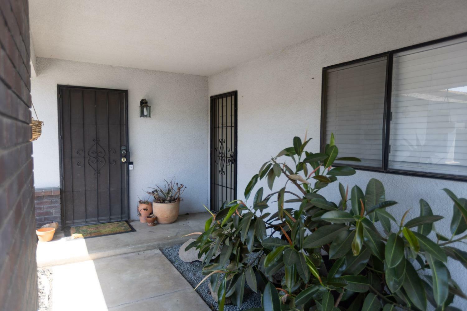 Property Photo: 3460 Phillip CA 93612