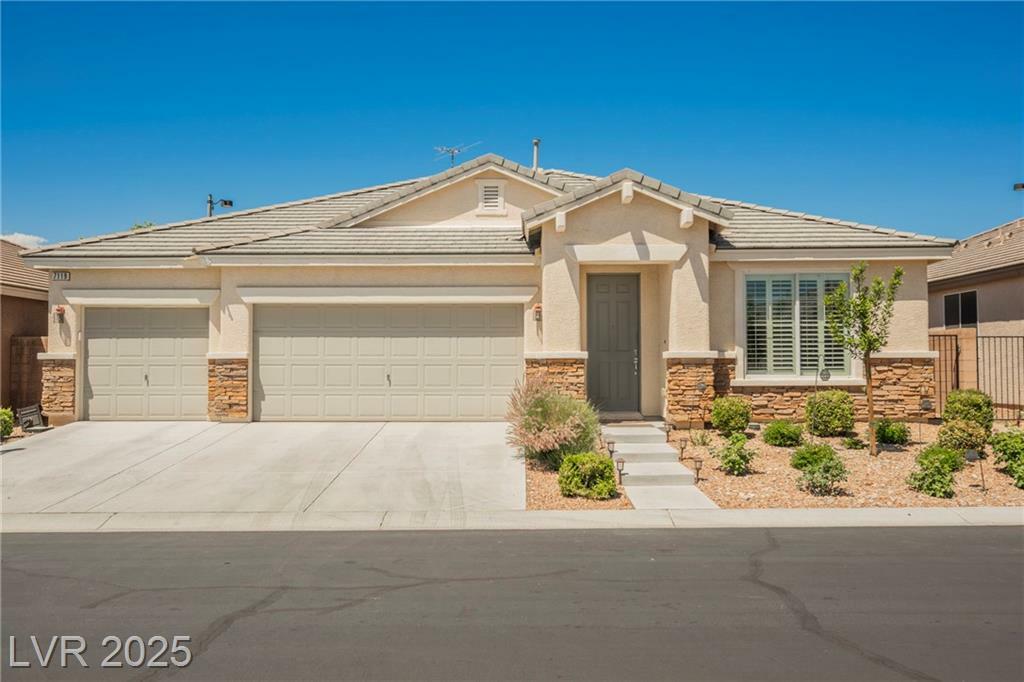 7119 Saddle Back Peak Street  Las Vegas NV 89166 photo
