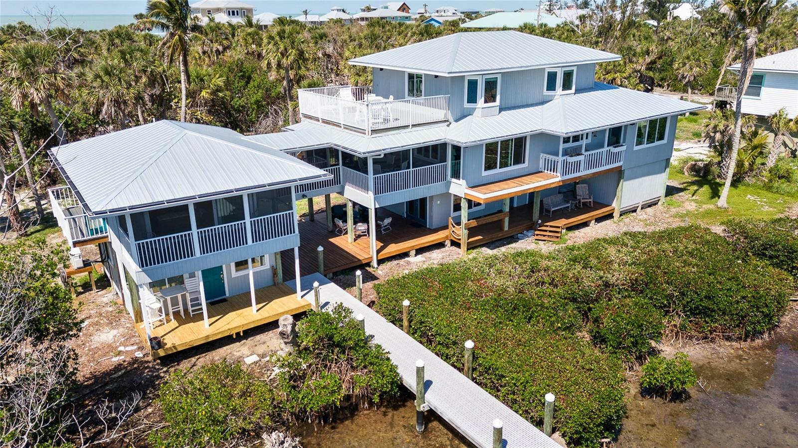 Property Photo: 9048 Wharf Ave FL 33946