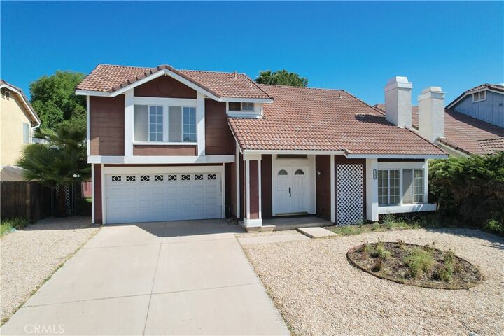 Property Photo:  22596 Kinross Lane  CA 92557 