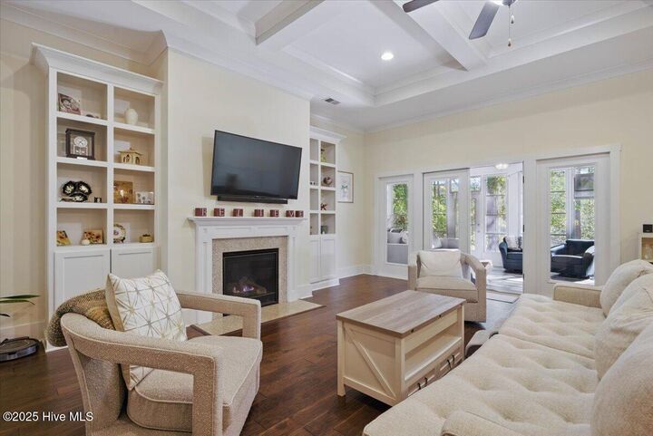 Property Photo: 4865 Sugarberry Drive NC 28470