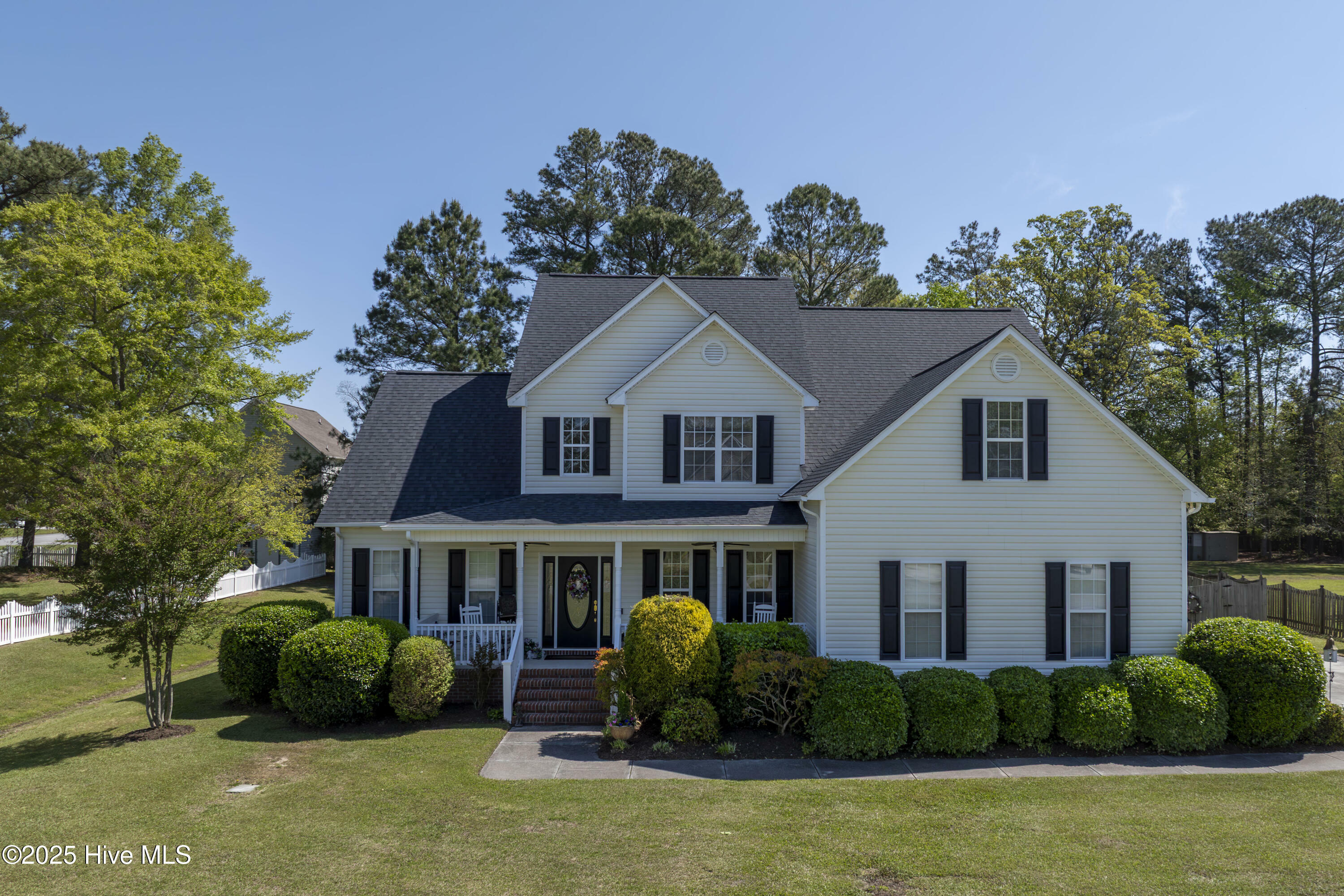 Property Photo: 518 Rock Creek Drive N NC 28540