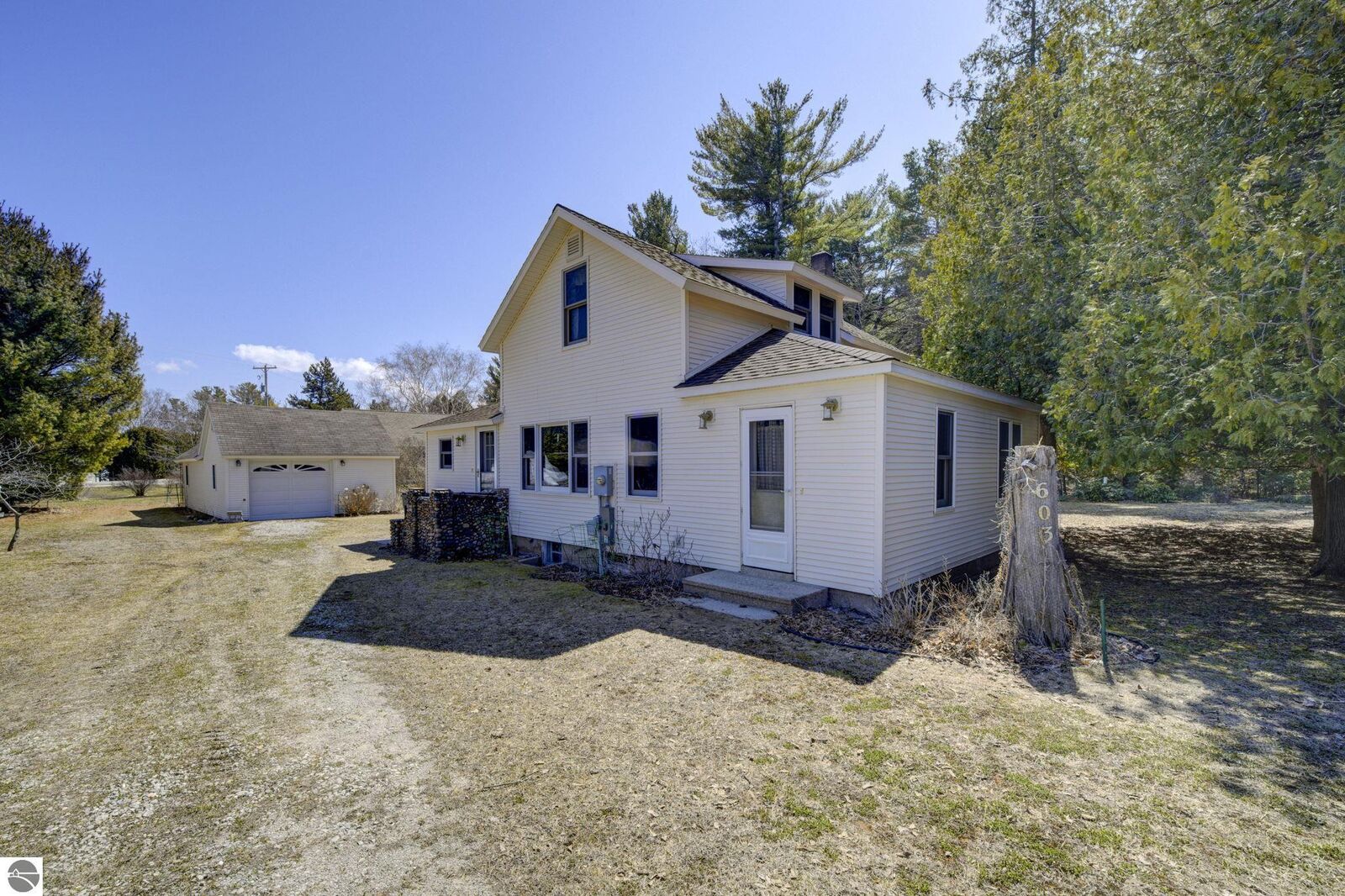 Property Photo:  603 S Main Street  MI 49654 