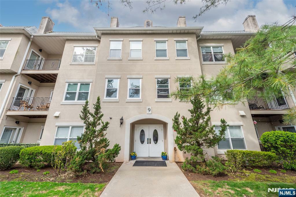 Property Photo:  907 Burgundy Way  NJ 07470 
