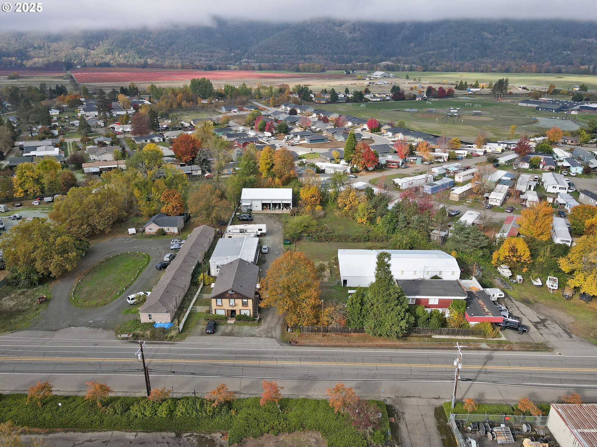 Property Photo:  333 S Old Pacific Hwy  OR 97457 