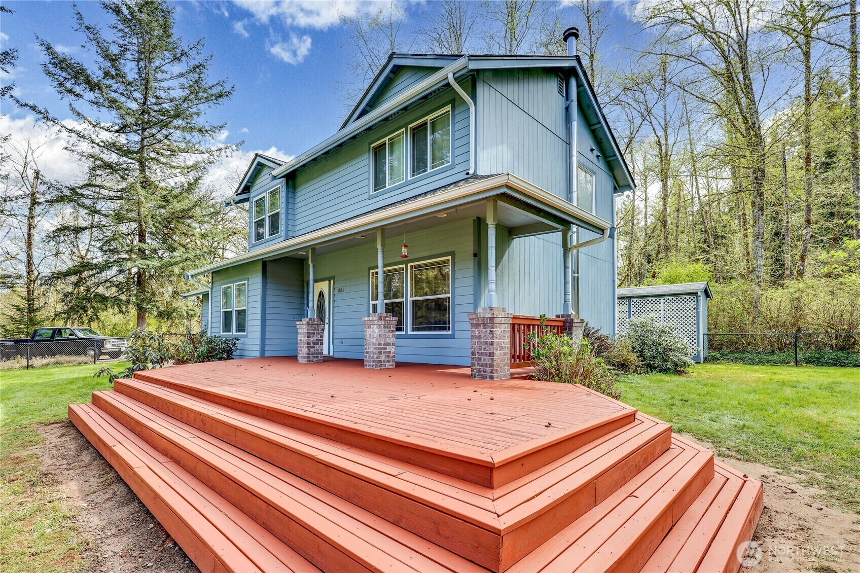 885 NW Pioneer  Hill Road  Poulsbo WA 98370 photo
