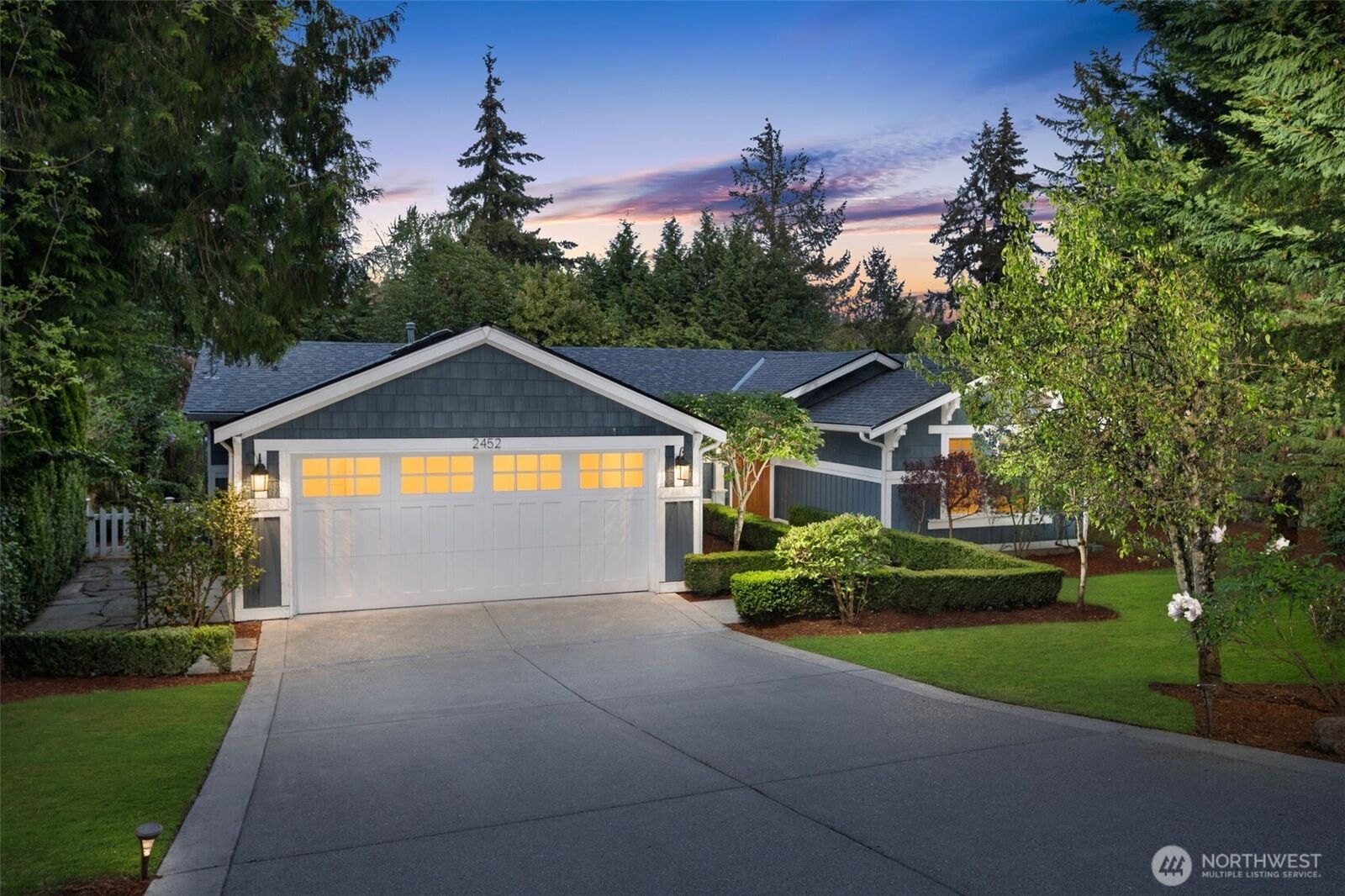 Property Photo: 2452 80th Avenue NE WA 98039