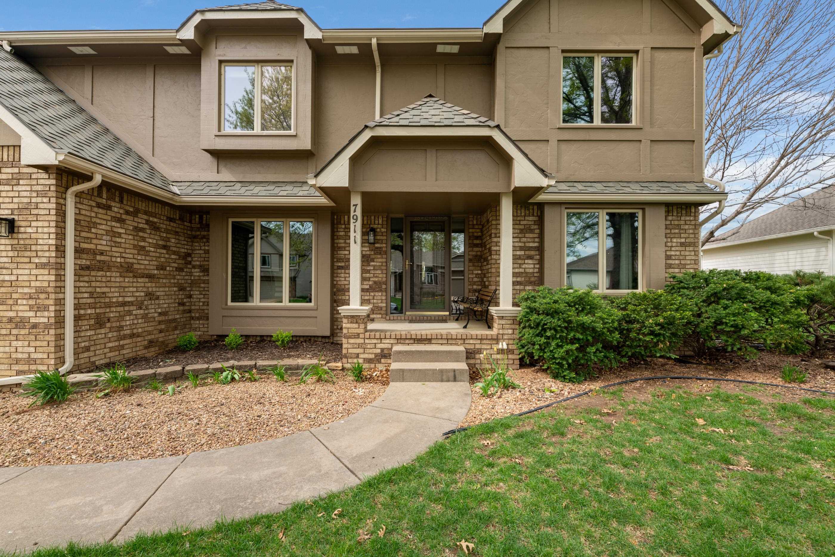 Property Photo: 7911 W Birdie Lane Cir KS 67205