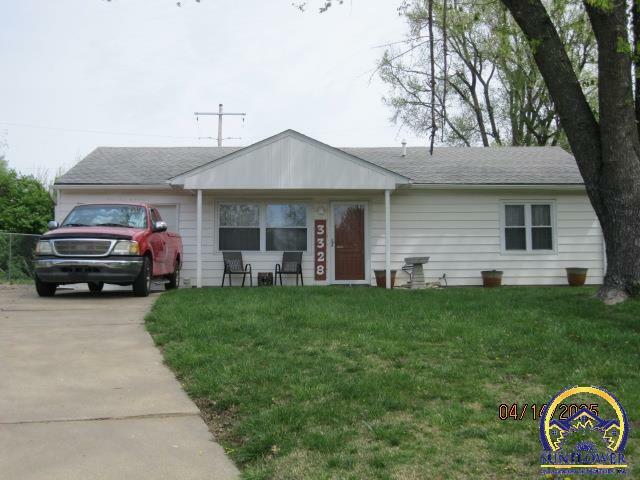 Property Photo: 3328 SW Mayo Ave KS 66611