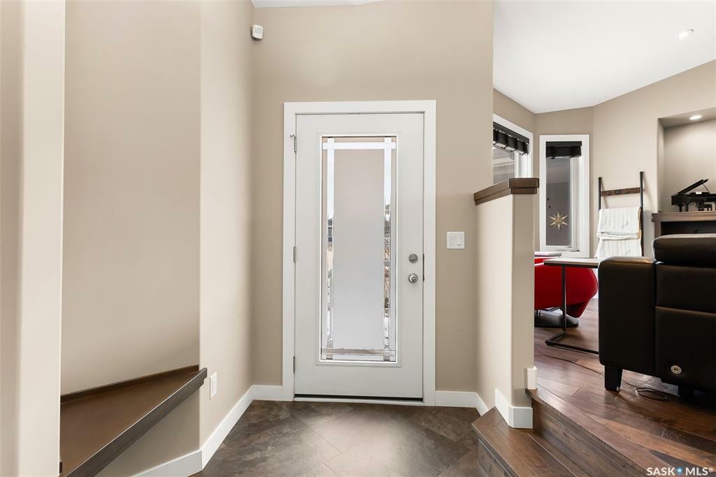 Photo de la propriété: 4817 Green View Crescent E SK S4V 3L2