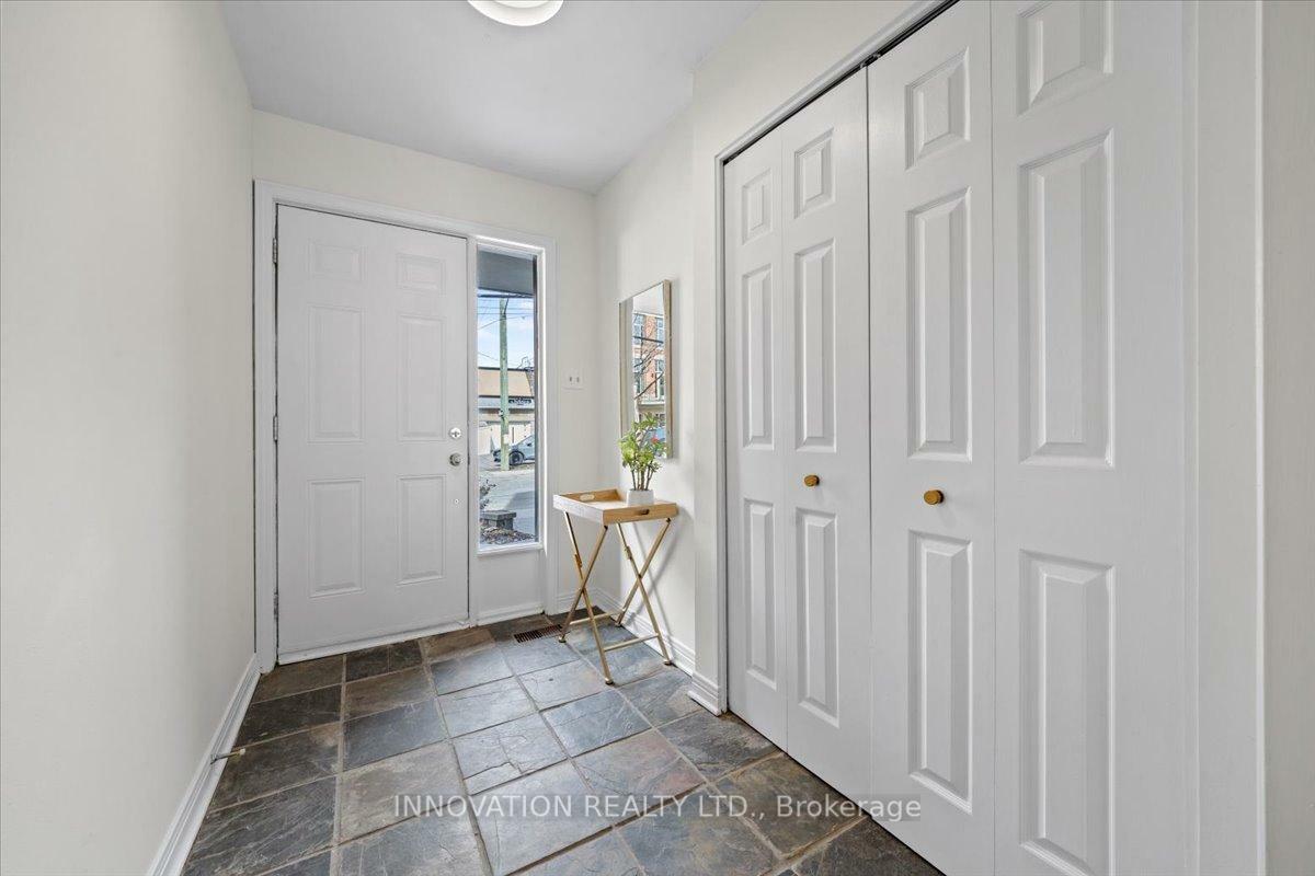 Property Photo: 36 Dufferin Road B ON K1M 2A8