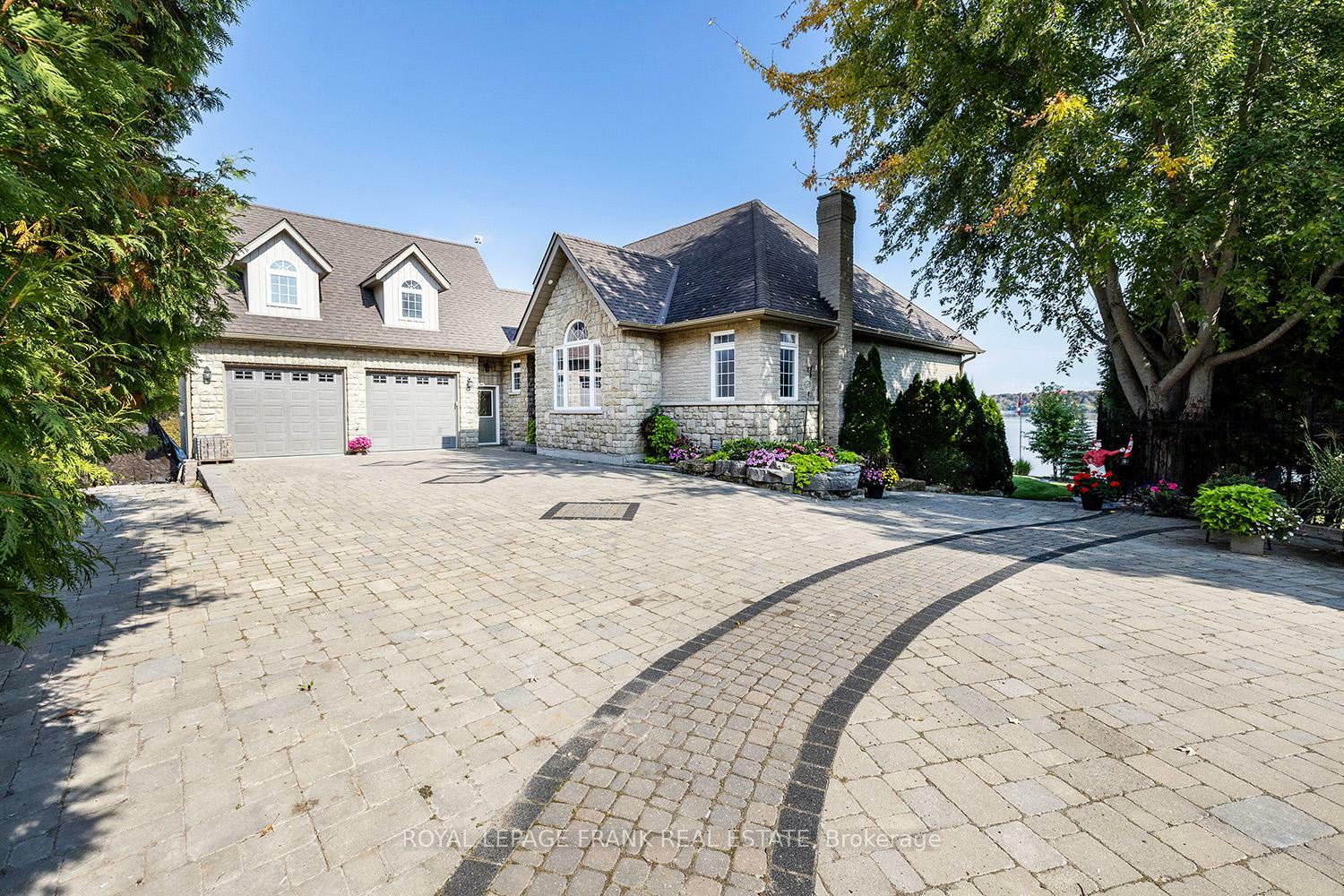 Property Photo: 24 Gilson Point Place ON K0M 2C0