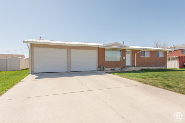 Property Photo: 141 W 500 S UT 84337