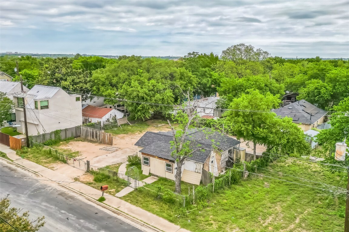 6206 Ponca Street  Austin TX 78741 photo