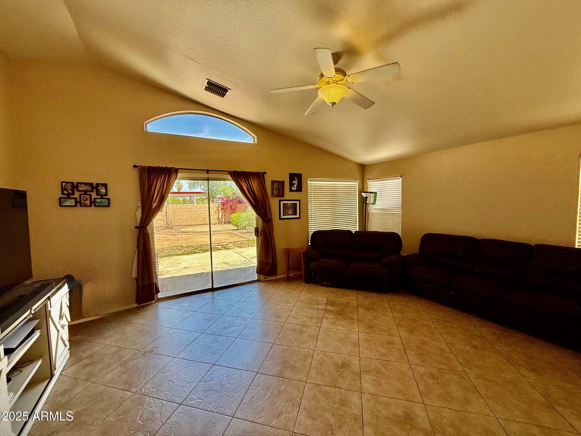 Property Photo: 1612 E Barbarita Avenue AZ 85234